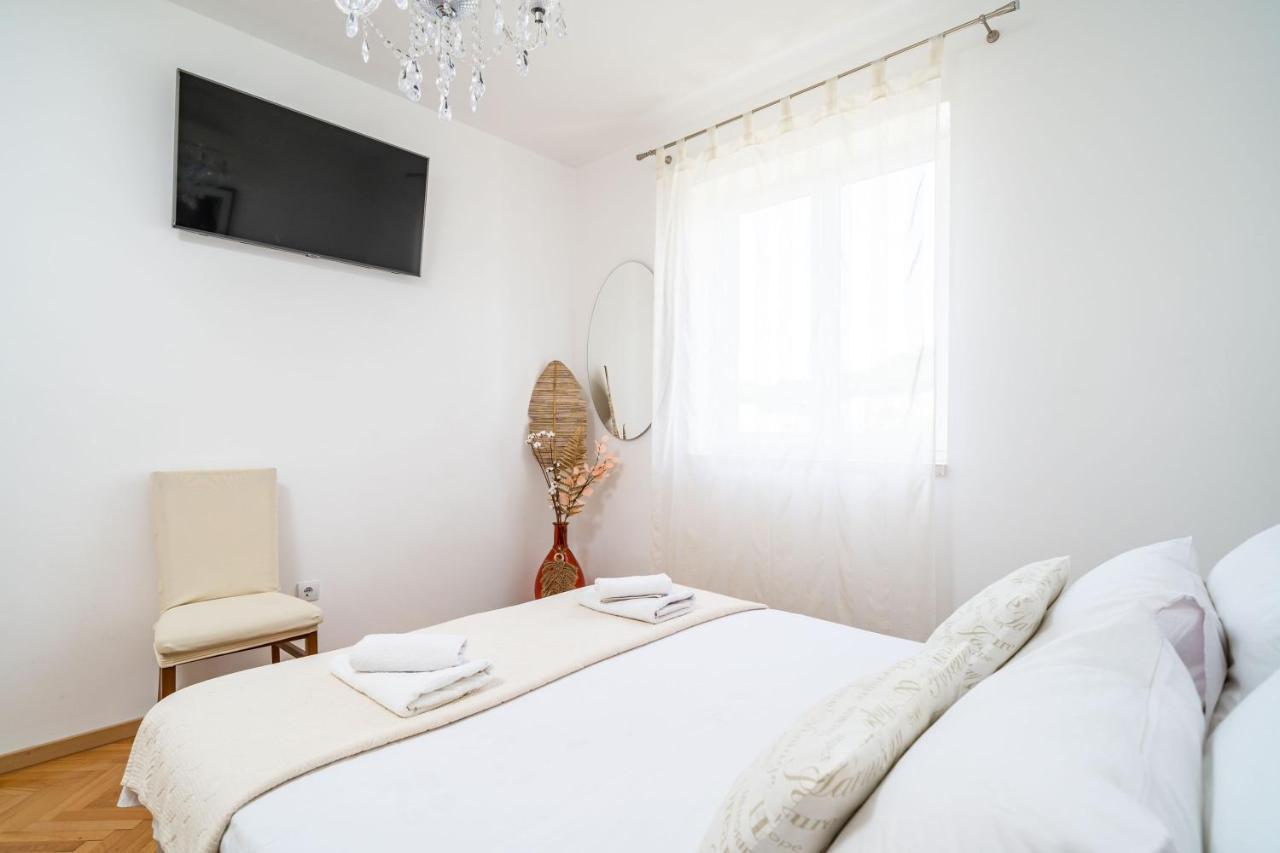 Holiday Home King دوبروفينك المظهر الخارجي الصورة