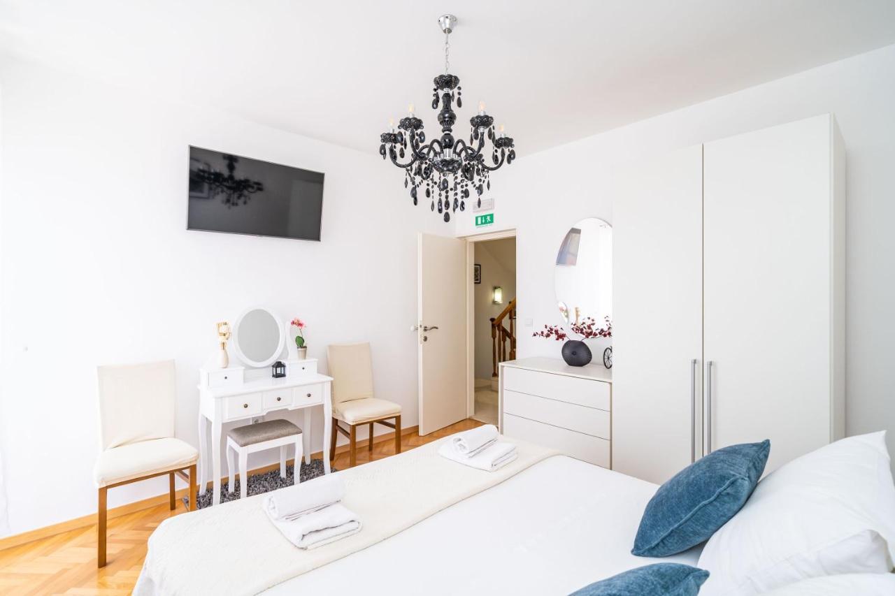 Holiday Home King دوبروفينك المظهر الخارجي الصورة